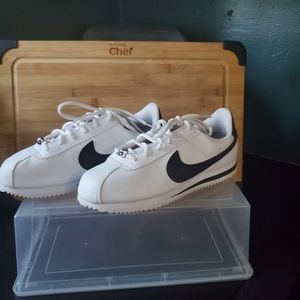 Nike Cortez